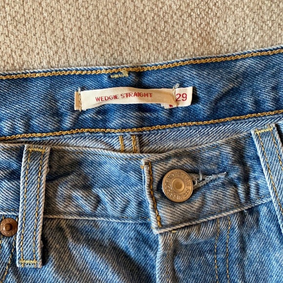 Levi’s Wedgie Straight Jeans - Picture 4 of 4